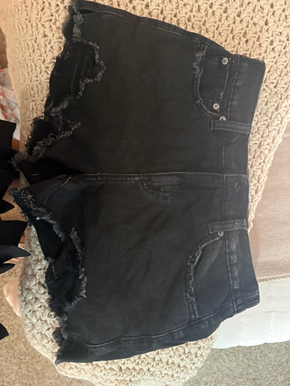 aerie Black Slim Distressed women’s Jean shorts